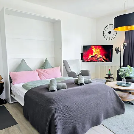 Fuchsbau Mit Kamin & Terrasse & Garten وينتربرغ